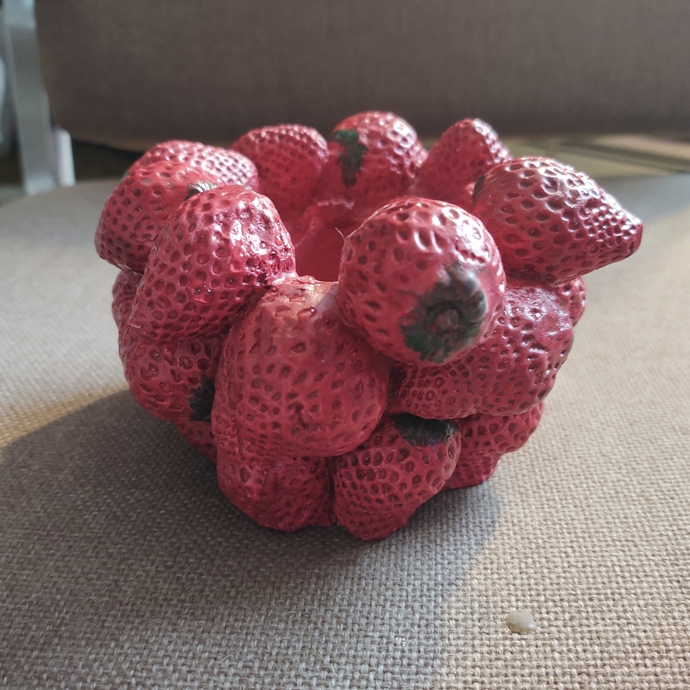 Candle holder (cement) - Picture 2 of 2